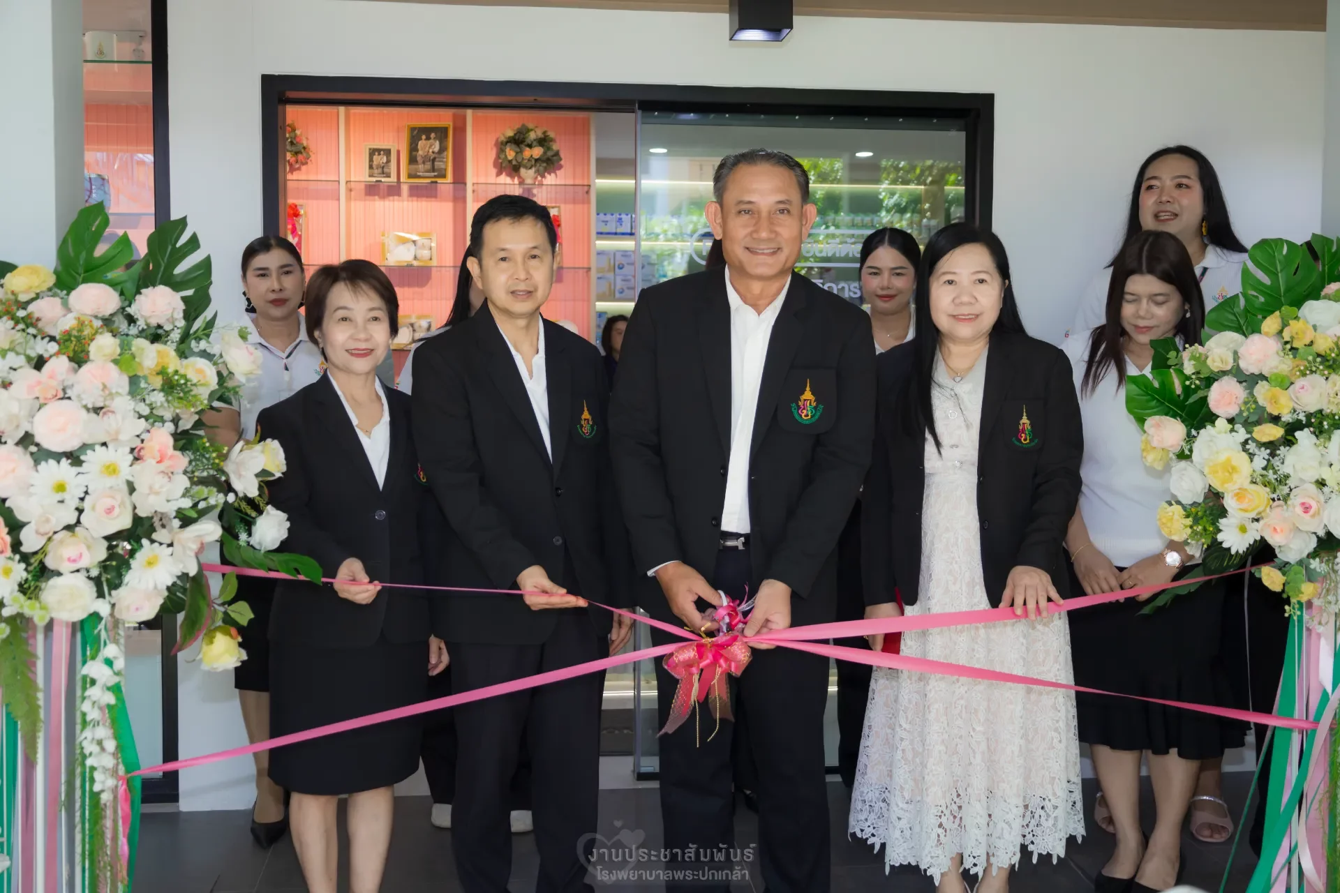 เปิดร้านค้าสวัสดิการของโรงพยาบาลพระปกเกล้า