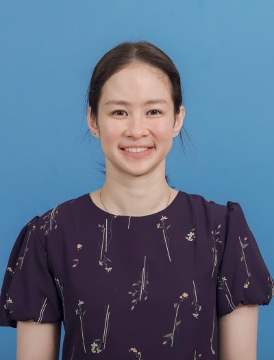 แพทย์หญิงพิชาภพ บ้านเนิน